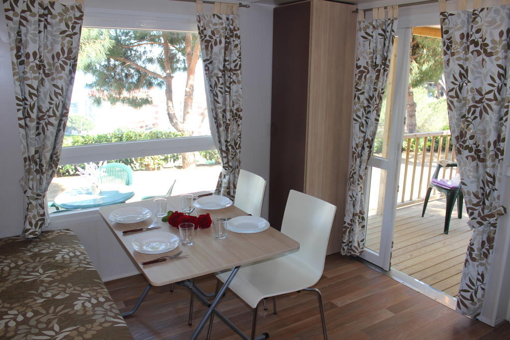 El Carlitos Hotel Arenys de Mar Room photo
